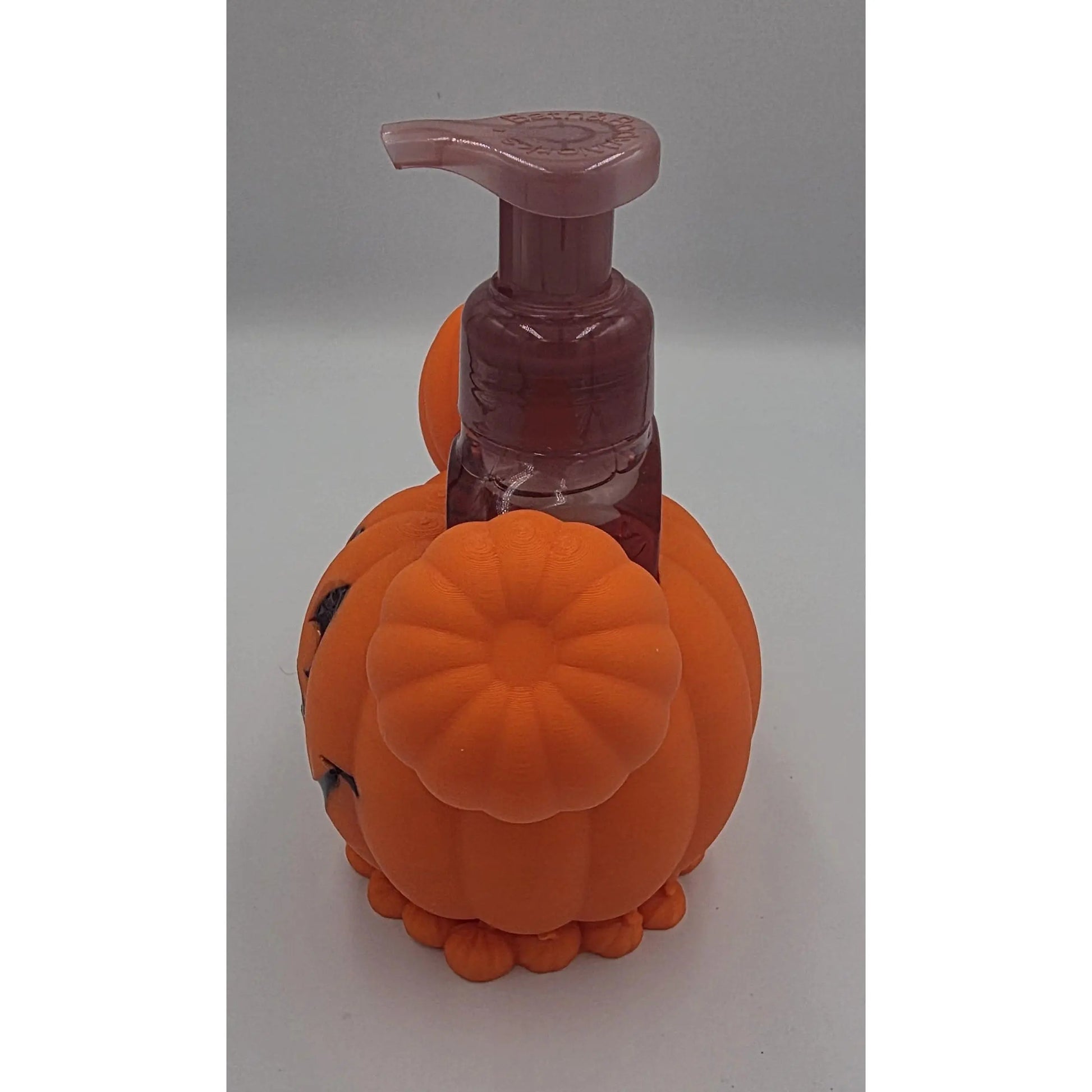 Pumpkin Mouse Soap Dispenser Holder – Halloween Bathroom Decor